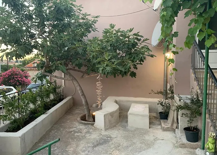 Ra Garden Πούλα